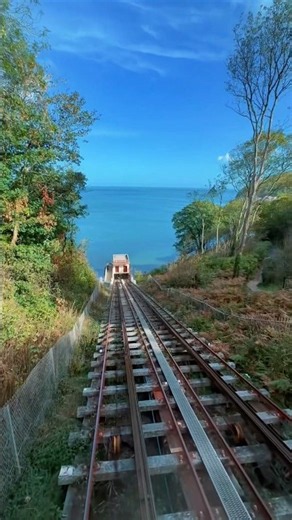 This Victorian cliff railway is still the best way to the beach & back #history #devon