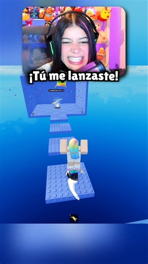 Torre de abrazos en Roblox