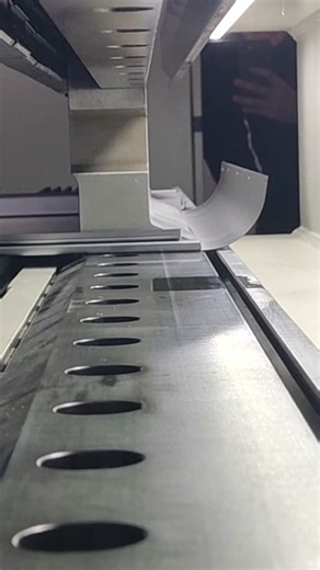 How Does a Panel Bender Achieve Smooth Arc Bending? Arc bending is not just about shape—it’s about process control, consistency, and surface quality. With a modern panel bender, arc bending can be completed automatically through precise tool movement, segmented bending, and intelligent control logic. From curved panels to custom metal components, the panel bender arc bending process helps manufacturers reduce manual adjustment, improve repeatability, and achieve clean, accurate radii—especially 