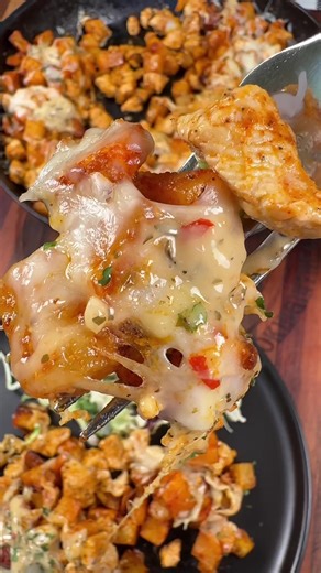 Easy dinner that will keep you out of the drive thru on a weeknight… Garlic Parmesan Chicken & Potato Skillet INGREDIENTS 1 lb chicken breasts, cut into cubes 4 - 5 small/medium sized potatoes olive oil salt, pepper, garlic powder, paprika (for potatoes) 2 tbsp of butter 1/2 tsp each of salt and pepper 1 tsp each of paprika, onion powder, and Italian seasoning 2 tbsp minced garlic Buffalo Wild Wings Parmesan Garlic Sauce 1 cup of shredded mozzarella cheese Dried parsley INSTRUCTIONS Wash the pot