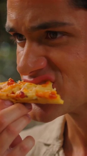 Pacing Comfort Food #PacingFood #PizzaLovers #DailyEnglish #FunnyBites