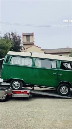 Meet Buster! Loading Our 1973 VW Westfalia to Bring Him Home 🚐💙