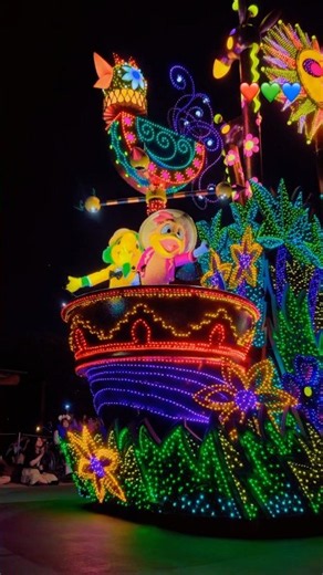 🌈 Magical Disney Electrical Parade ✨ Stunning Neon Lights & Colorful Floats! 😍🏰 #shorts