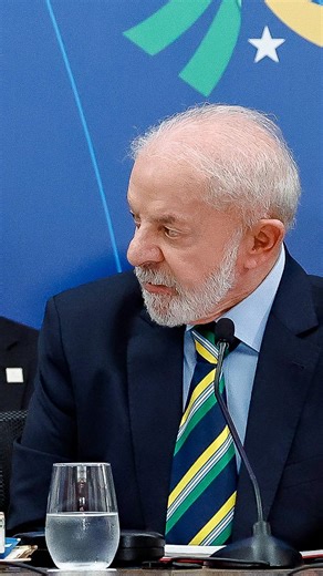 Brazilian President Luiz Inacio Lula da Silva has said that US military action in Venezuela would spark a "humanitarian catastrophe." He has offered to mediate between the US and Venezuela amid spiraling tensions and Trump's threats of war. Read more: https://p.dw.com/p/53gWu | DW News