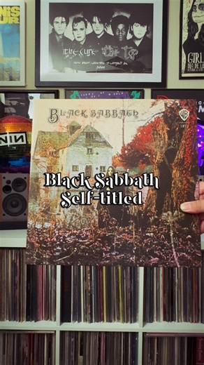 Black Sabbath – Black Sabbath (1970)