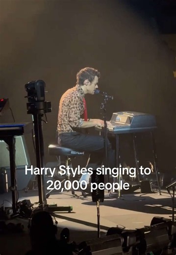 Harry Styles Carla's Song live at MSG – Together Together performance
