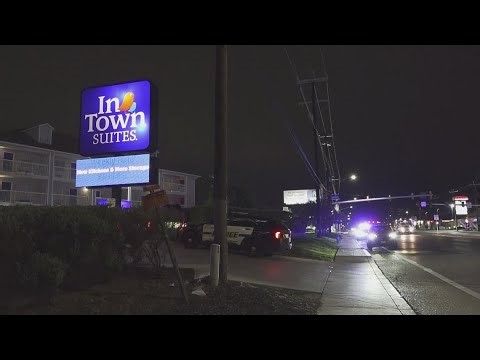 Woman killed in stabbing at west-side motel, suspect hospitalized