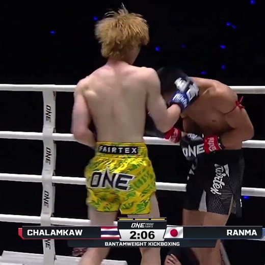 VICIOUS knees 💥 Ranma breaks down Chalamkaw in his ONE Friday Fights debut!