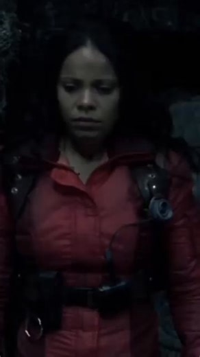 Lex joined an expedition to Antarctica which turned out to be a hunting ground between Aliens and Predators. The character is known to be brave, even eventually teaming up with one of the Predators - Scar, to fight the Aliens. 🙂🙂💯💯😎😎 #AlienVsPredator #Avp2004 | Predator Fanspage