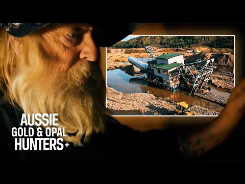 Dredge Disaster Strikes As Tony Beets 350 Ton Dredge Starts To Sink | Gold Rush