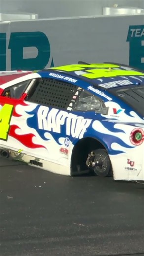 William Byron's wheel FLIES off 🤯