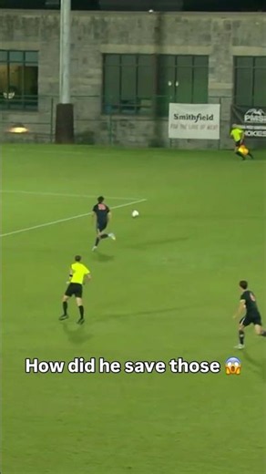 He stood on his head 🤩 #virginiacavaliers #accsoccer #collegesoccer