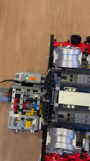 Working V8 engine model set @Mould King Store #tiktokshopjumpstartsale