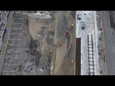Major water main break floods portion of Mississauga intersection