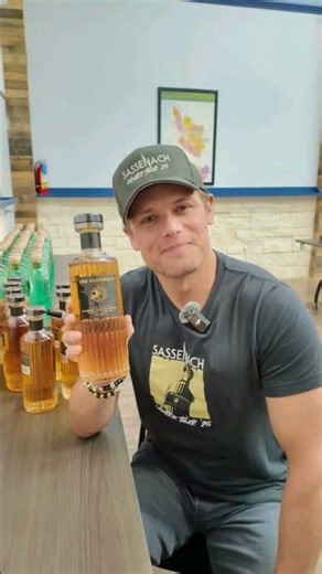 Hit in your best WHISKEY-Sam Heughan 🏴󠁧󠁢󠁳󠁣󠁴󠁿🏴󠁧󠁢󠁳󠁣󠁴󠁿🌎🌎