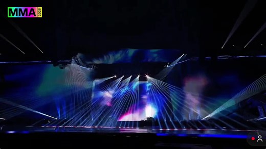 EXO's Live Performance of 'Back It Up' at MMA 2025