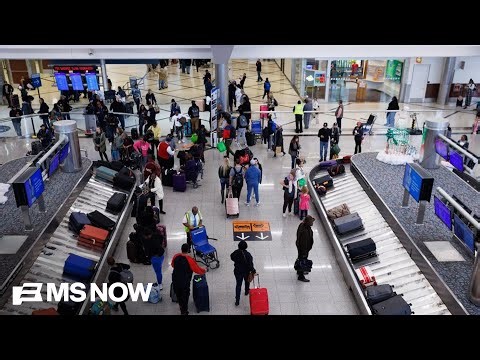 'Be an informed consumer': Tips for smooth holiday travel