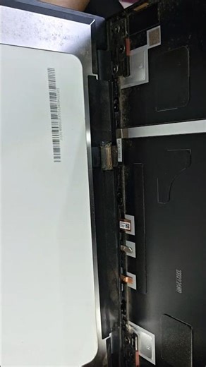 frameless 30pin Laptop Display dissembly #fixing #repairshorts #repair #fix #windows #startfixing