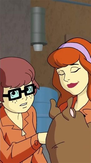 A reminder to NOT drink the tap in Crystal Cove 💥 #ClassicCartoon #ScoobyDoo #shorts