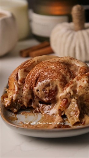Dirty Chai Latte Cinnamon Rolls recipe