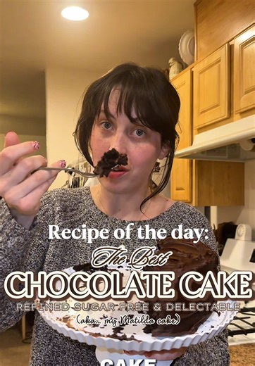 I’m here to prove that choosing refined sugar free does not mean giving up dessert. This chocolate cake is all the proof you need. 🍫🤤✨ ⸻ THE BEST Refined Sugar Free Chocolate Cake 🍰🍫🤎 Ingredients \t•\t2 ⅔ cups flour \t•\t3 cups coconut sugar \t•\t1 cup cocoa powder \t•\t1 tablespoon baking soda \t•\t1 ½ teaspoons baking powder \t•\t1 ½ teaspoons salt \t•\t3 eggs \t•\tBIG splash (or 1 tablespoon) vanilla extract \t•\t1 ½ cups buttermilk \t•\t¾ cup avocado oil \t•\t1 ½ cups hot coffee Instruc