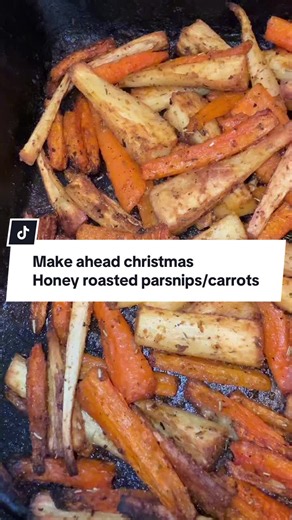 🎄 MAKE AHEAD CHRISTMAS 🎄 🥕 Honey Roasted Carrots & Parsnips 🍯 Christmas dinner prep just got easier! 🙌🏼 Because on Christmas Day, the last thing any of us wants to be doing is peeling vegetables and washing up a mountain of dishes! ✨ Here’s how I make mine: 🥕 Peel and chop your carrots and parsnips. 💧 Bring them to the boil in salted water. 🔥 While they’re boiling, heat your goose fat in the oven (vegetable oil works too!). 🥕 Drain your veg, give them a good shake to rough up the edges