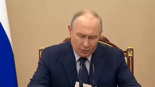 🇺🇦🇷🇺📉 Poutine admet lui-même que l’économie russe n’est pas en bonne forme : le PIB a reculé de 1,8 % sur janvier-février 2026, tandis que les industries manufacturières, la production industrielle et même la construction sont passées dans le rouge.Voir le Kremlin reconnaître ce genre de ralentissement est déjà révélateur en soi.