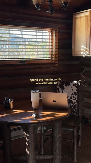 woke up in asheville 🏔️ #morningvlog #asheville #ashevillenc #mountaintrip @Negative Underwear @EADEM @Magic Molecule @TANOLOGIST @reale actives