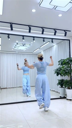 Learn Dance Basics: A Step-by-Step Guide for Beginners