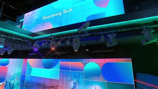 Late night host Jimmy Kimmel has defended comments he made during a broadcast last week that prompted President Donald Trump to call for him to be fired. It’s the latest fight between the two. Bloomberg’s Lucas Shaw joins Caroline Hyde and Ed Ludlow on “Bloomberg Tech”