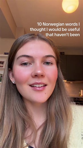 I can’t say writing words down like this has helped me so much😅 - Also, I need GOOD Norwegian podcast recommendations 🙏🏼 #norsk#norwegian#bilingual#languagelearning#language