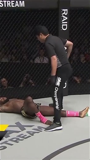 #2 RODTANG KNOCKS WILSON DOWN! Fight RESUMES WILDLY!
