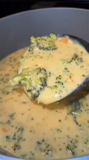 Easy broccoli cheddar soup with a creamy cheese base