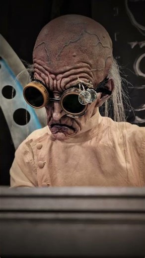 Distortions Unlimited Just Nailed the Ultimate Lab Animatronic 🧟‍♂️🔥 #shorts