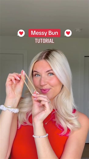 My fav messy bun 😍 This is perfecttttt for spring/summer to get your hair up & out of your face!!! If you haven’t tried this, you need tooooo ✨💕🥰 @amika @gimme beauty @Dae Hair #taylorxhairstyles #easyhairstyles #hairtutorial #messybun