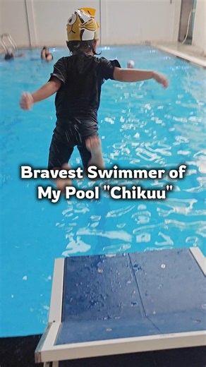 Bravest Swimmer of My Pool "Chikuu" going to Kolkata 🏊🏻 #swimming #swimmingtips #swimmingpool