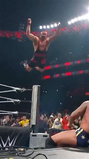 Can’t look away from the World Heavyweight Title Match 😱 #WWERaw