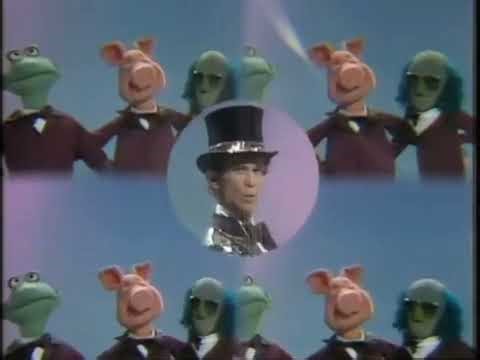 The Muppet Show - 103: Joel Grey - "Razzle Dazzle" (1976)