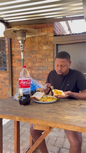 Vlog with Goodwill 😂 Breakfast 🍳 | Home Alone home 🏠 | Mshana 🤣 | Dishes 🧼 | Competition 💸| feet remedy 👣 | LINK 🖇️ #vlogwithgoodwill #southafricanvlogger #reels #pov #vlogs