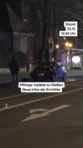 Die Staatsanwaltschaft hat neue Infos zu Gießen veröffentlicht. Der Täter habe offenbar absichtlich gehandelt, zeige laut der Ermittler aber Anzeichen einer akuten Psychose. ➡️ Mehr News gibt’s täglich bei RTL Aktuell – um 18:45 Uhr bei RTL oder jederzeit streamen auf RTL #Redaktion | RTL Aktuell