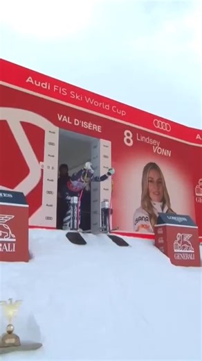 Lindsey Vonn was absolutely flying down the course in Val d’Isere! ⛷️💨 | TNT Sports