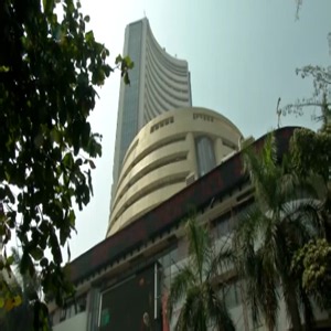 Stock markets close lower amid elevated crude oil, rising inflation