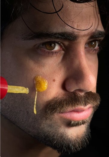 Citrus Vitamins for Radiant Skin Using EQQUALBERRY Serum