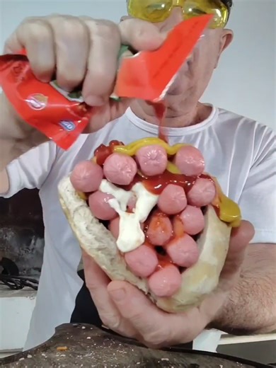 MonsteR DoG envíos por e-mail #fastfood #food #ASMR #hotdog #foodporn | food asmr