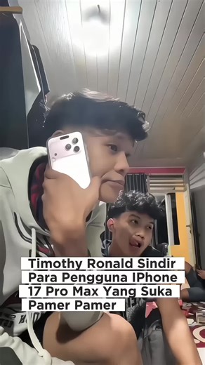 Review Fitur iPhone 17 oleh Timothy Ronald