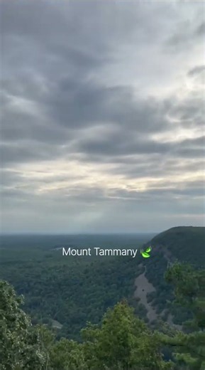 From the top of Mount Tammany, NJ #hiking #travelvlog #youtubeshorts #travel
