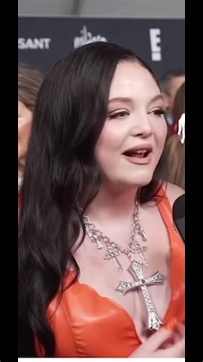 Thanks for letting me borrow! Fits like a glove! 🧡 | fits