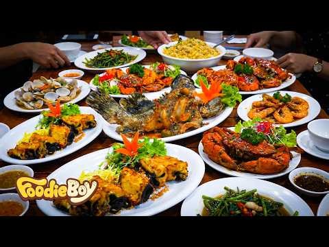 Amazing Vietnamese Seafood | Grouper, Sea Urchin, Mud Crab & More