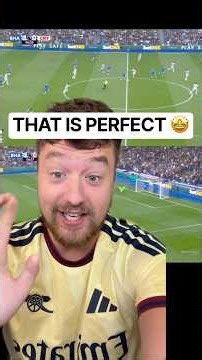 The most SATISFYING halfway line goal! GOMEZ 🔥