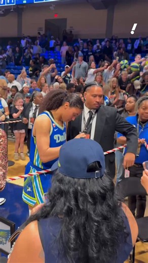 AZZI DROPPED 22 PTS IN FIRST WNBA START 🤯Azzi Fudd and the Wings win their fourth in their last five games 🪽